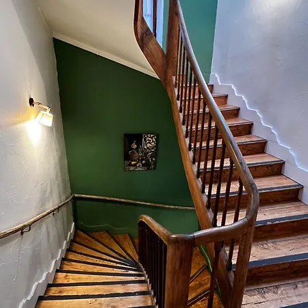 Sci Les Remparts De Mirepoix Bed & Breakfast *