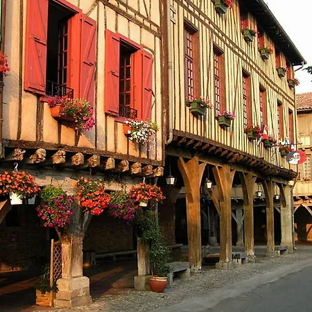 Sci Les Remparts De Mirepoix * Mirepoix (Ariege)
